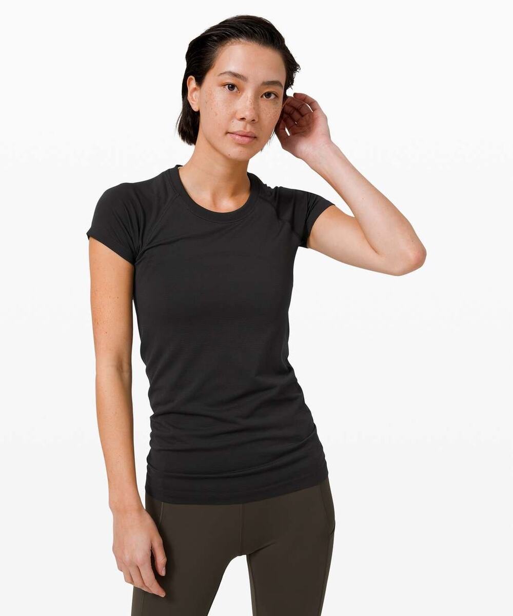 Lululemon Women’s Swiftly Tech Short Sleeve 2.0 Black Size 4